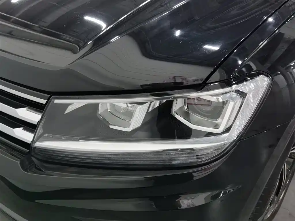 Volkswagen Tiguan L 2021 — фото 7