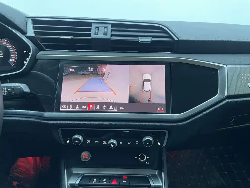 Audi Q3 2023 — фото 16