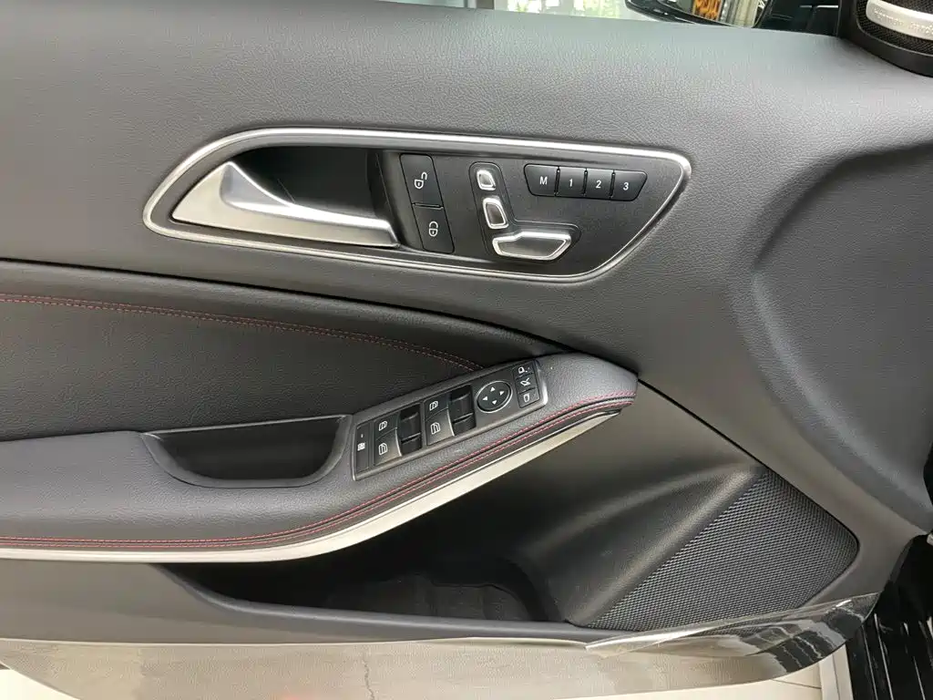 Mercedes-Benz A-Class AMG 2017 — фото 7
