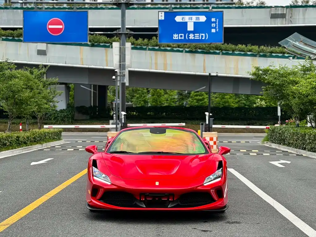 Ferrari F8 2022 — фото 1