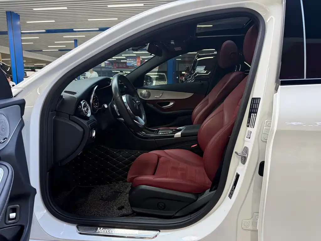 Mercedes-Benz C-Class 2021