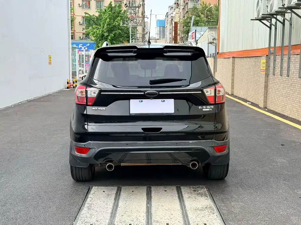 Ford Kuga 2017 — фото 8