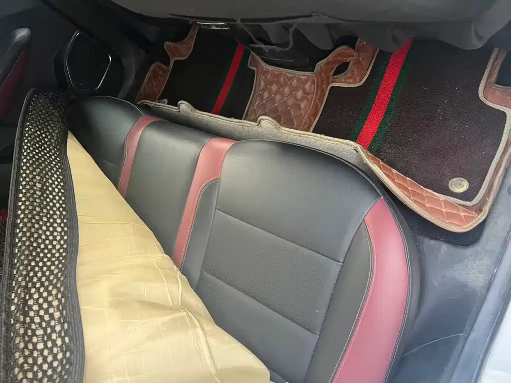 Geely Binyue 2021