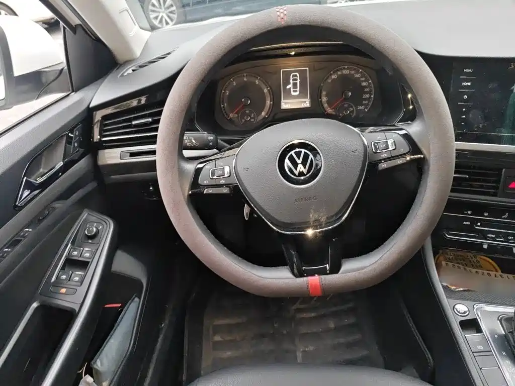 Volkswagen Bora 2021