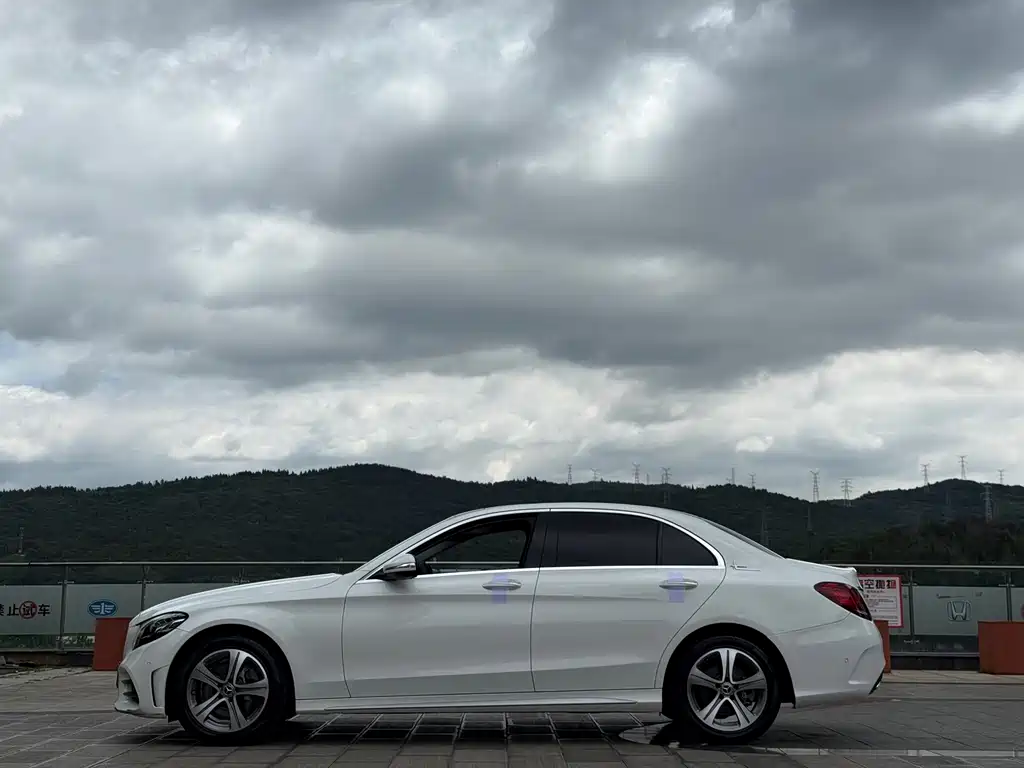 Mercedes-Benz C-Class 2020 — фото 10