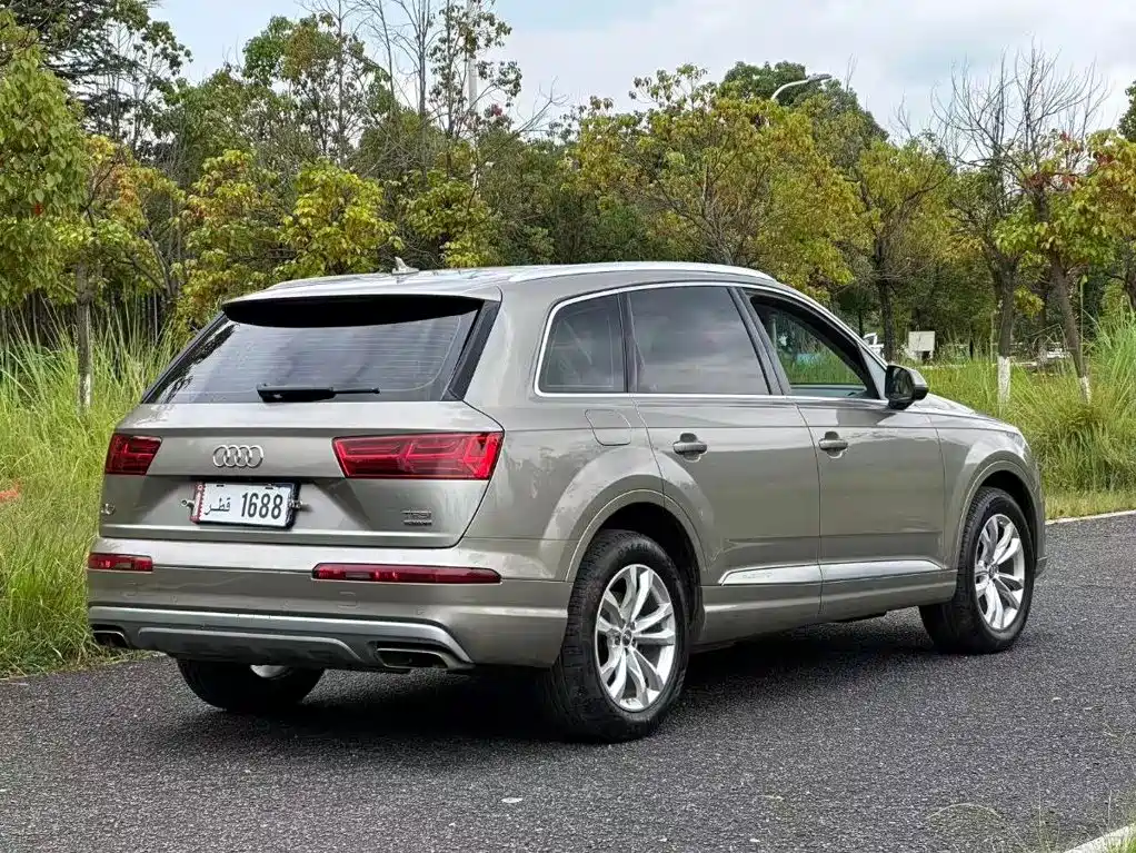 Audi Q7 2016 — фото 9
