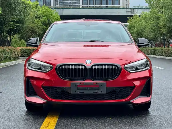 BMW 1 Series 2021