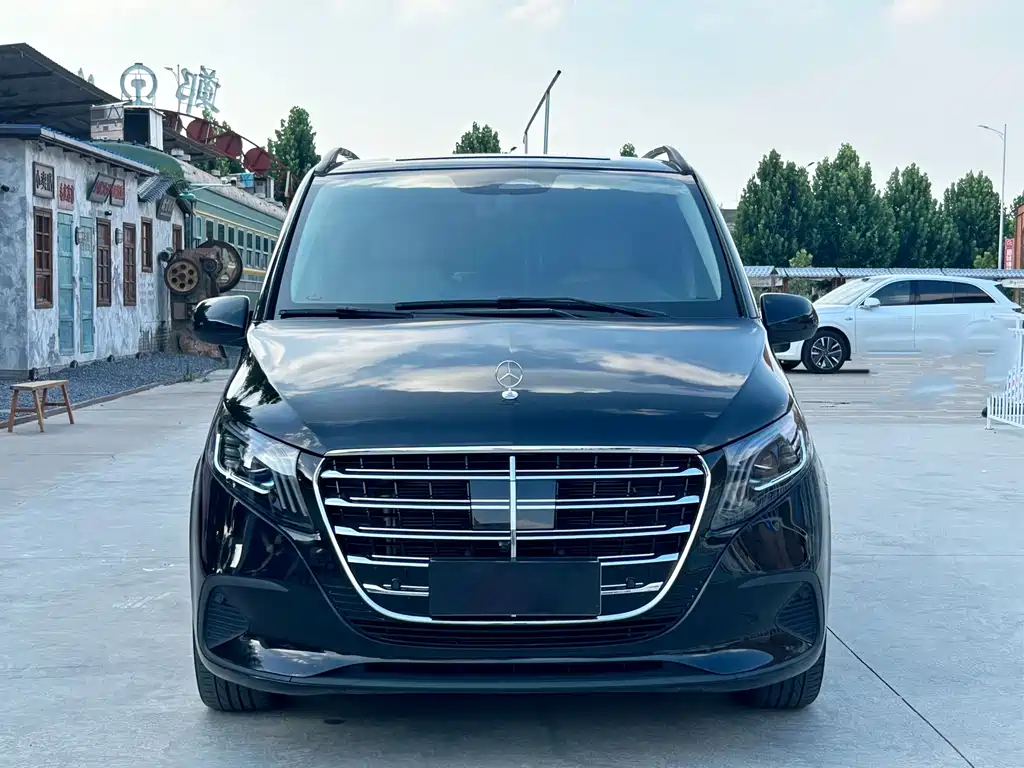 Mercedes-Benz Vito 2025 — фото 2
