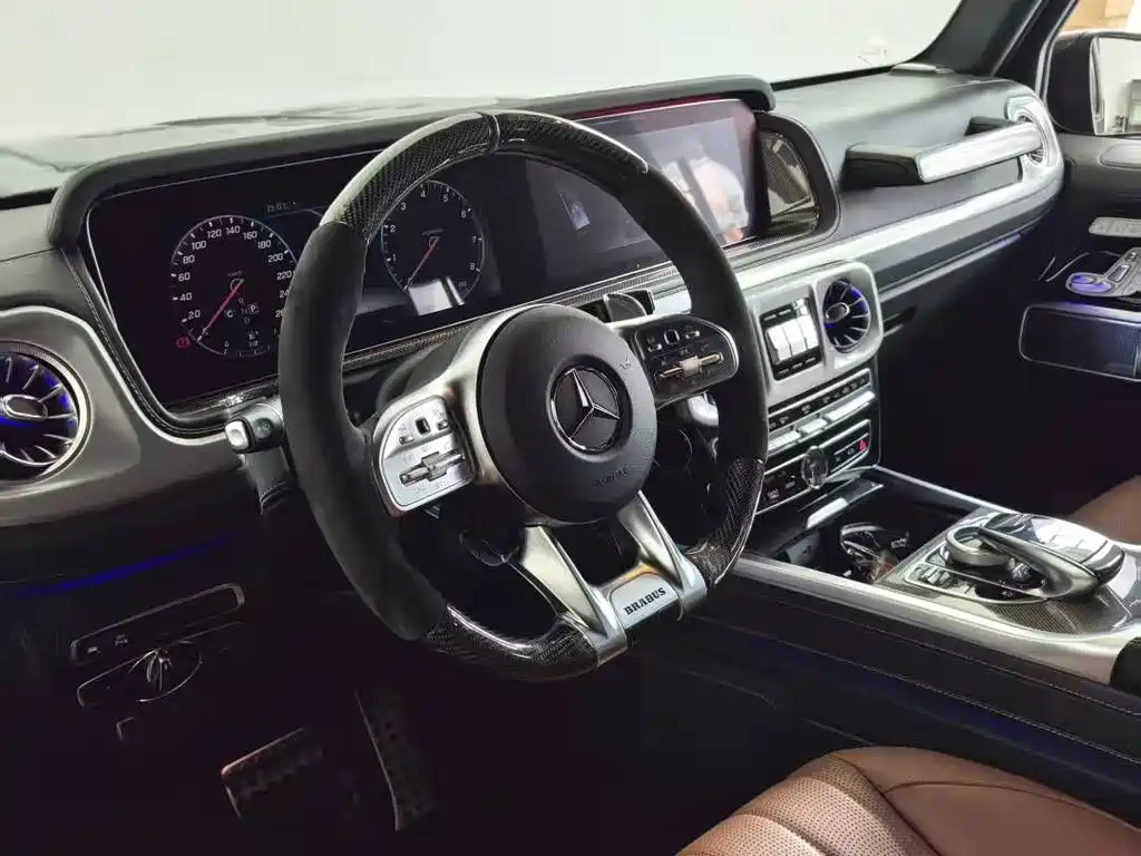 Mercedes-Benz G-Class 2024 — фото 11