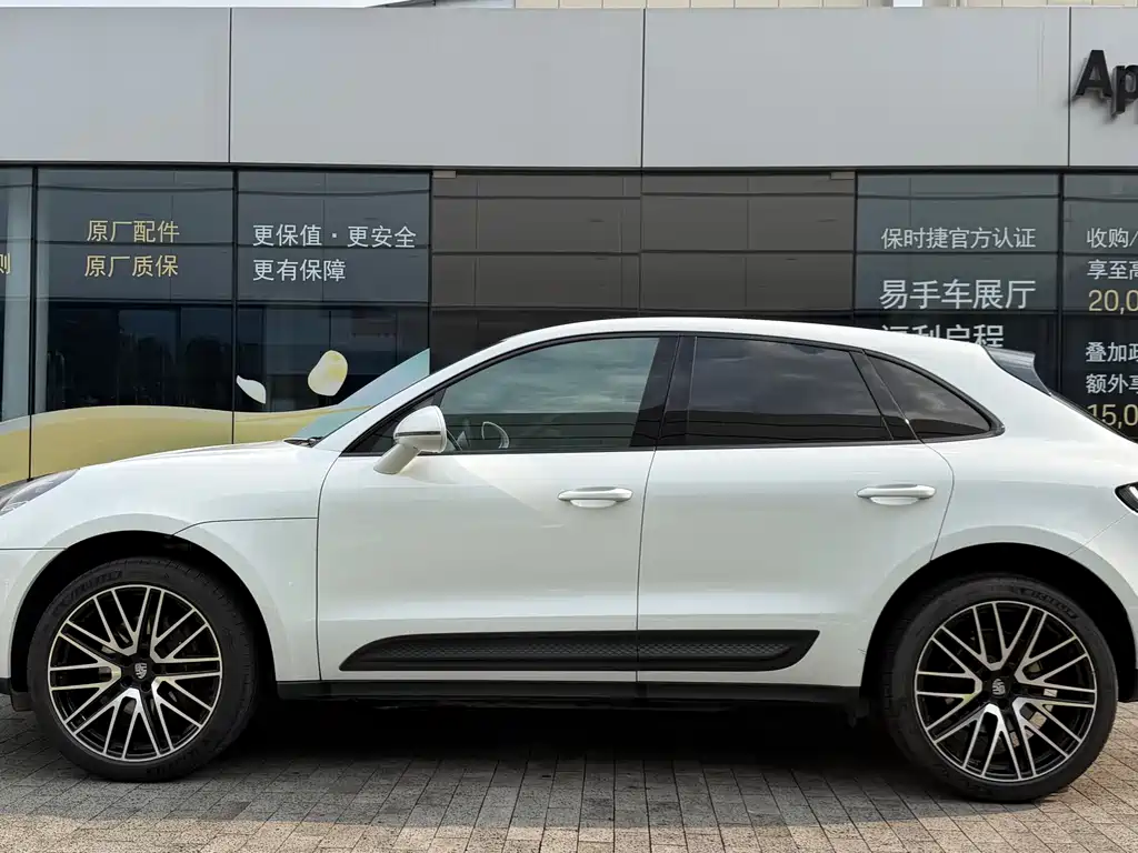 Porsche Macan 2022 — фото 4