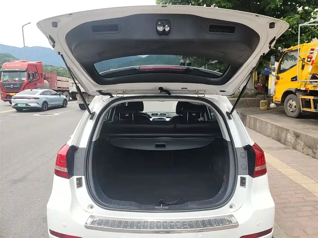 Haval H2 2015 — фото 19