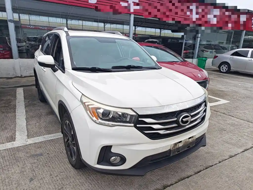 GAC Motor Trumpchi GS4 2015 — фото 4