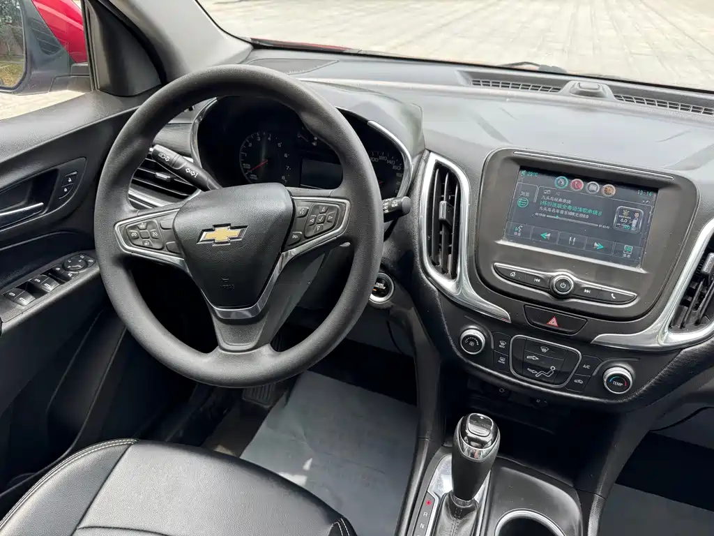 Chevrolet Equinox 2017 — фото 13