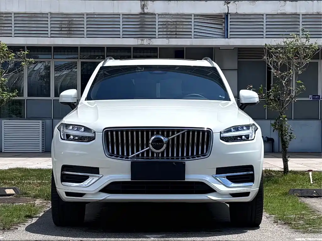 Volvo XC90 2023 — фото 2