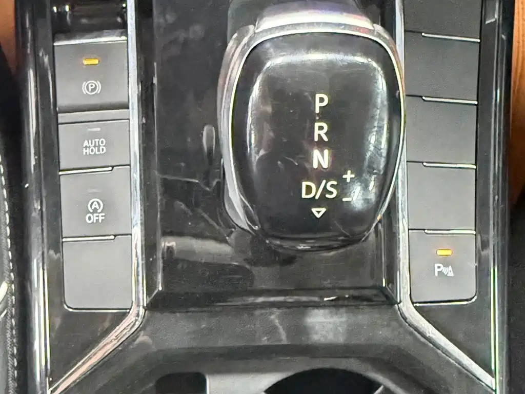 Volkswagen Passat 2023 — фото 10