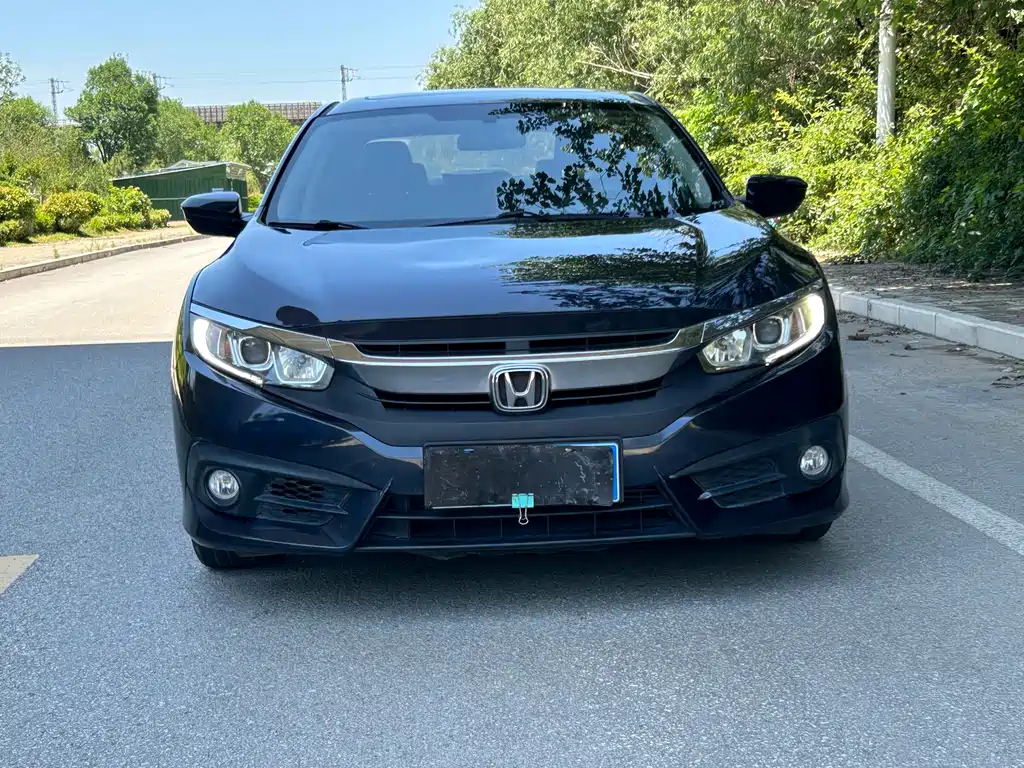 Honda Civic 2017 — фото 10