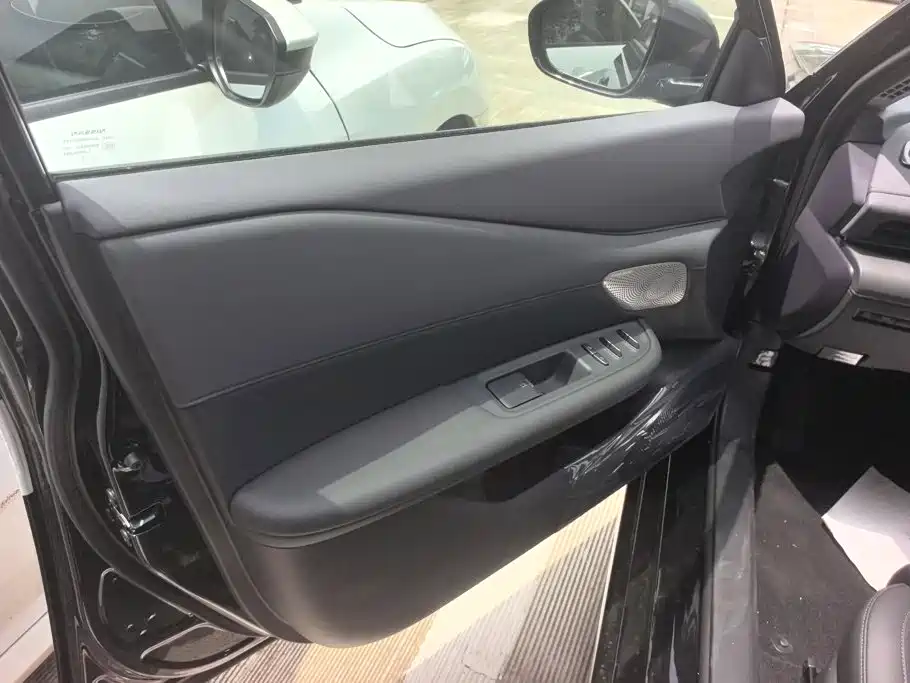 Nissan Teana 2026