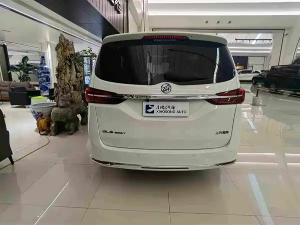 Buick GL8 2021