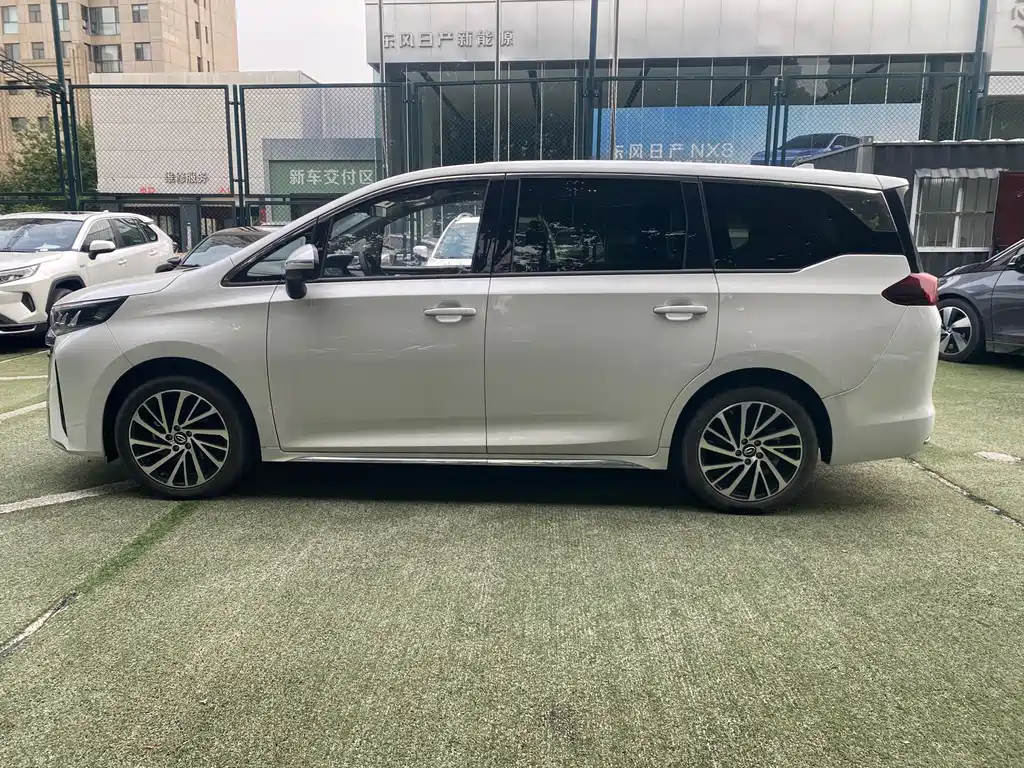 GAC Trumpchi M6 2024 — фото 3