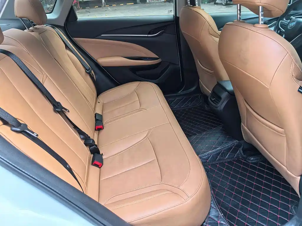 Buick Excelle 2019 — фото 12