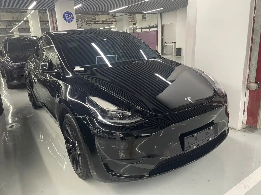 Tesla Model Y 2023 — фото 3