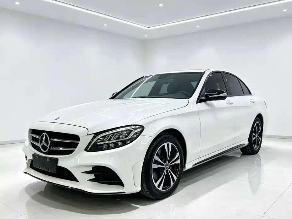 Mercedes-Benz C-Class 2020