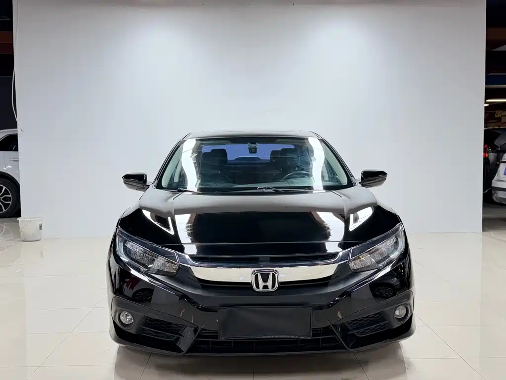 Honda Civic 2017 — фото 2