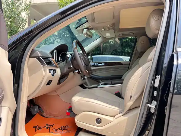 Mercedes-Benz M-Class 2014