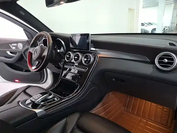 Mercedes-Benz GLC 2016