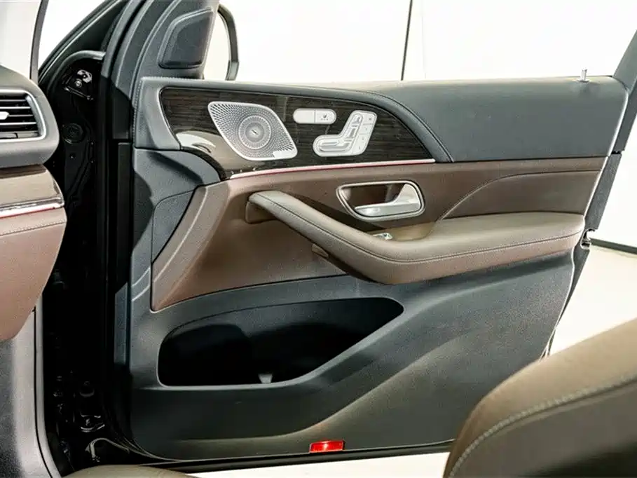 Mercedes-Benz GLS 2021 — фото 16