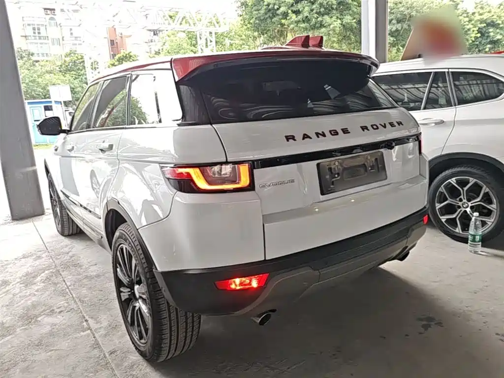 Land Rover Evoque 2018 — фото 5