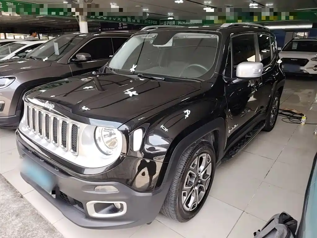 Jeep Renegade 2016 — фото 2