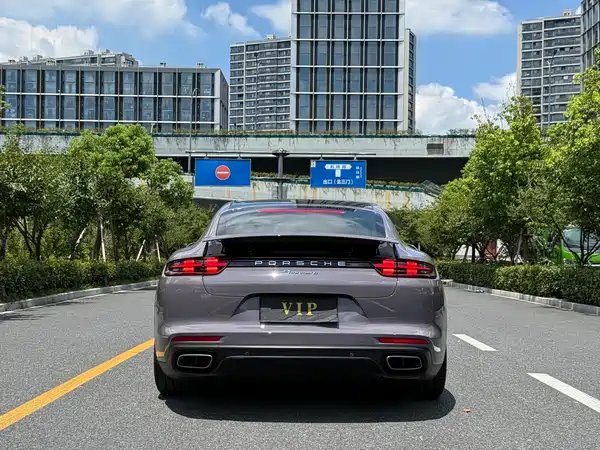 Porsche Panamera 2019