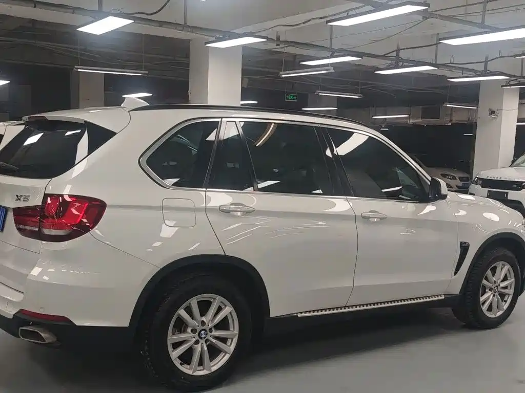 BMW X5 2016 — фото 18