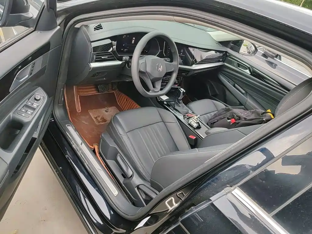Volkswagen Passat Plug-In Hybrid 2022 — фото 16