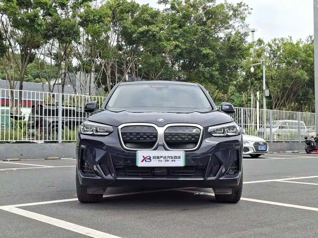 BMW iX3 2025 — фото 3