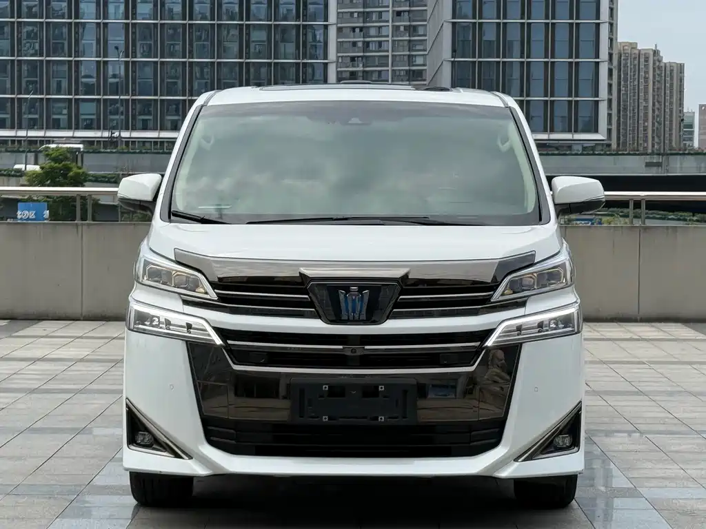 Toyota Vellfire 2023 — фото 4