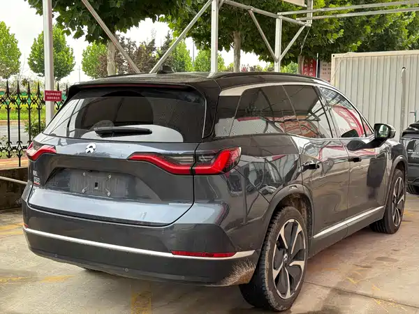 NIO ES8 2020