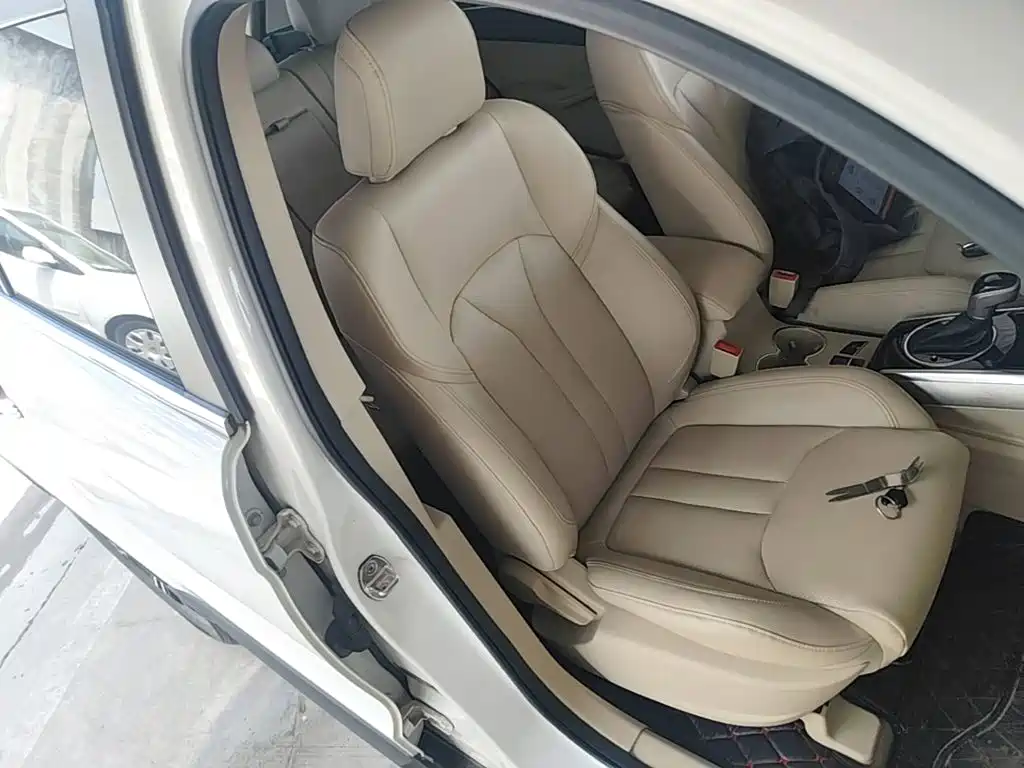 Zotye Damai X5 2017 — фото 25