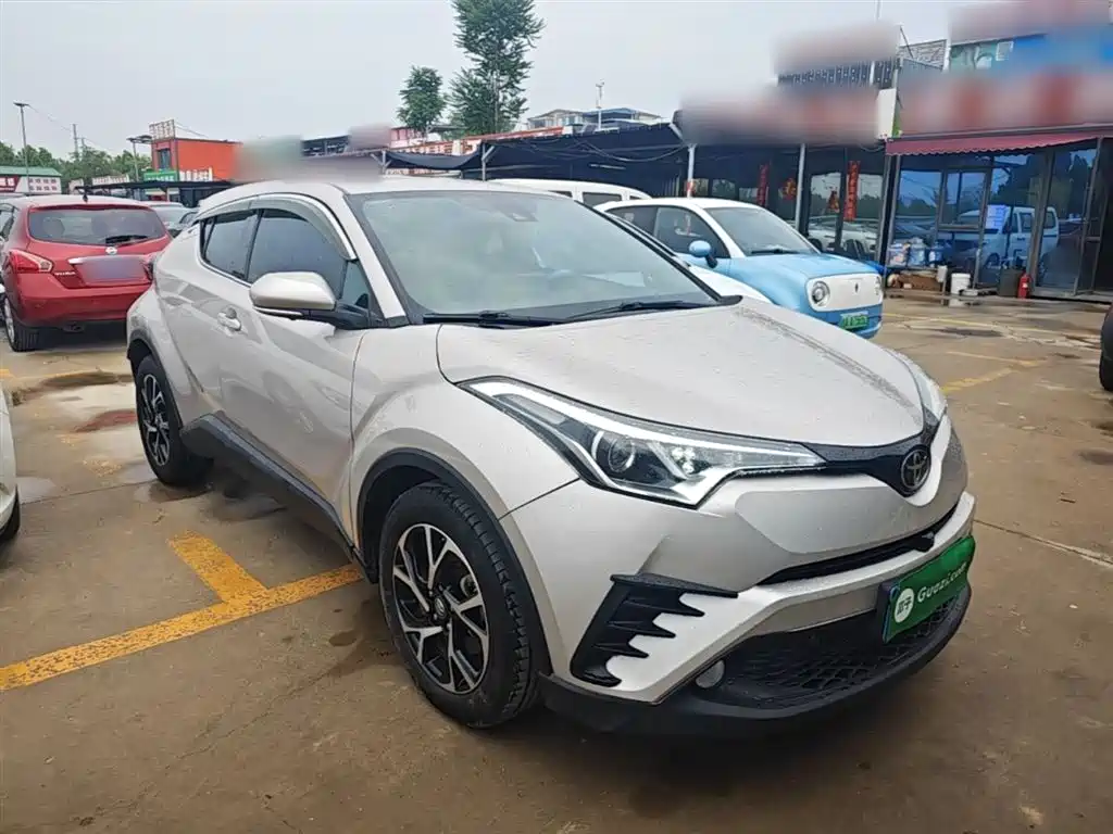 Toyota C-HR 2020 — фото 4