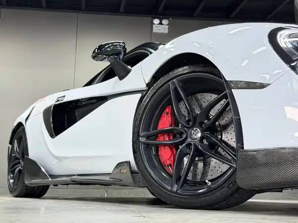McLaren 570 2019
