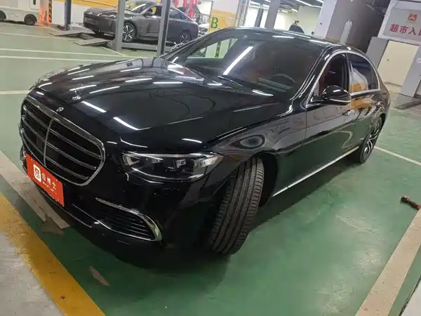 Mercedes-Benz S-Class 2025
