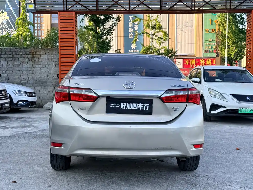 Toyota Corolla 2018 — фото 10