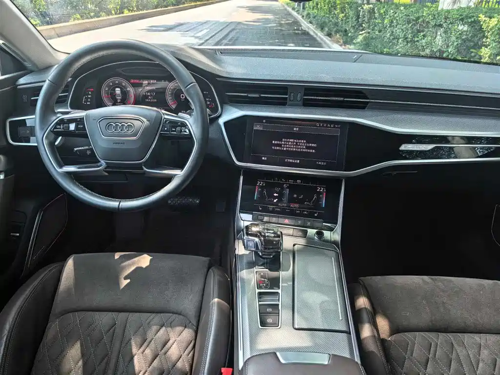 Audi A7L 2023 — фото 8