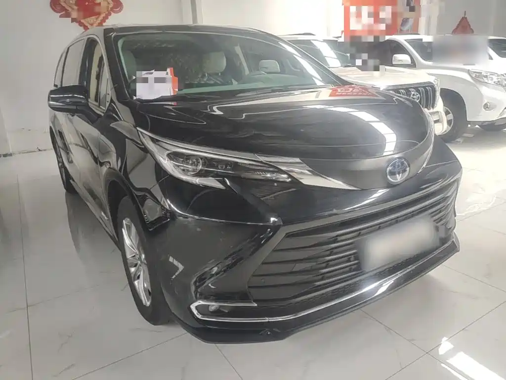 Toyota Sienna 2023