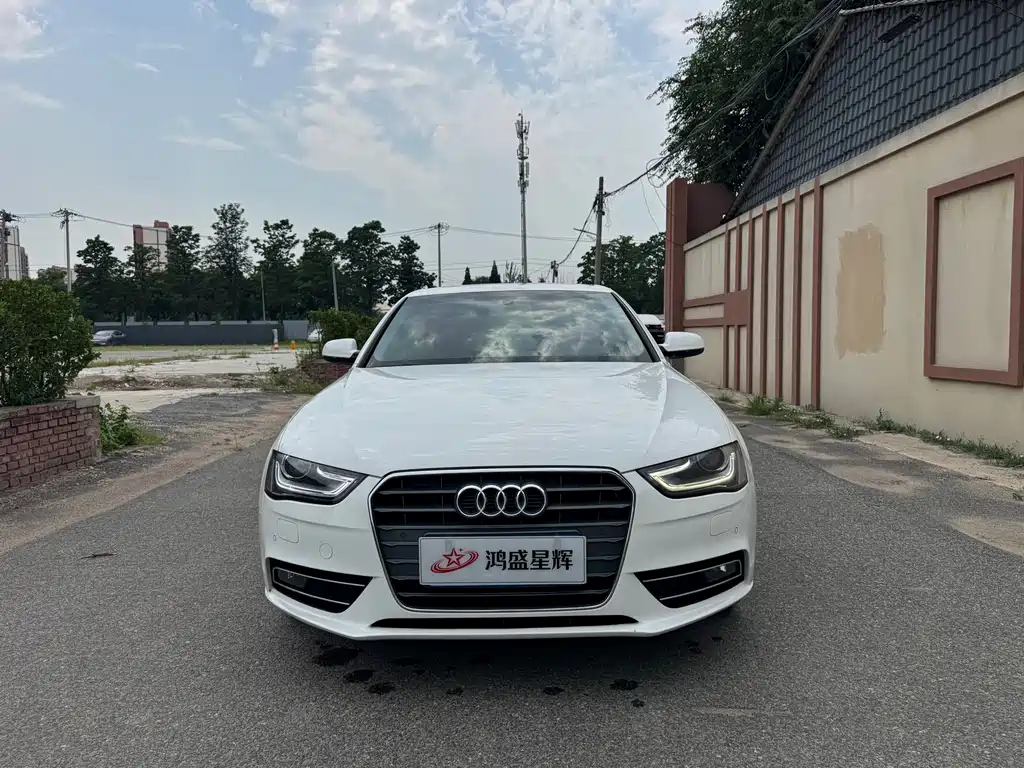 Audi A4L 2015
