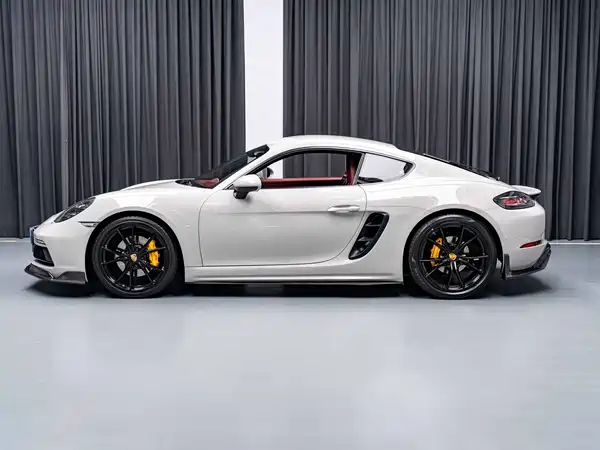 Porsche 718 2017