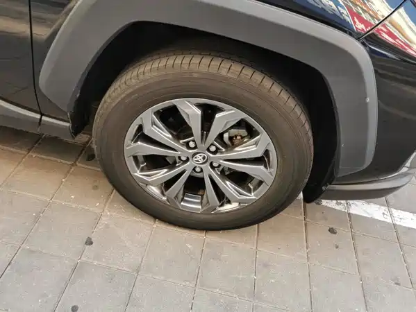 Toyota RAV4 2023