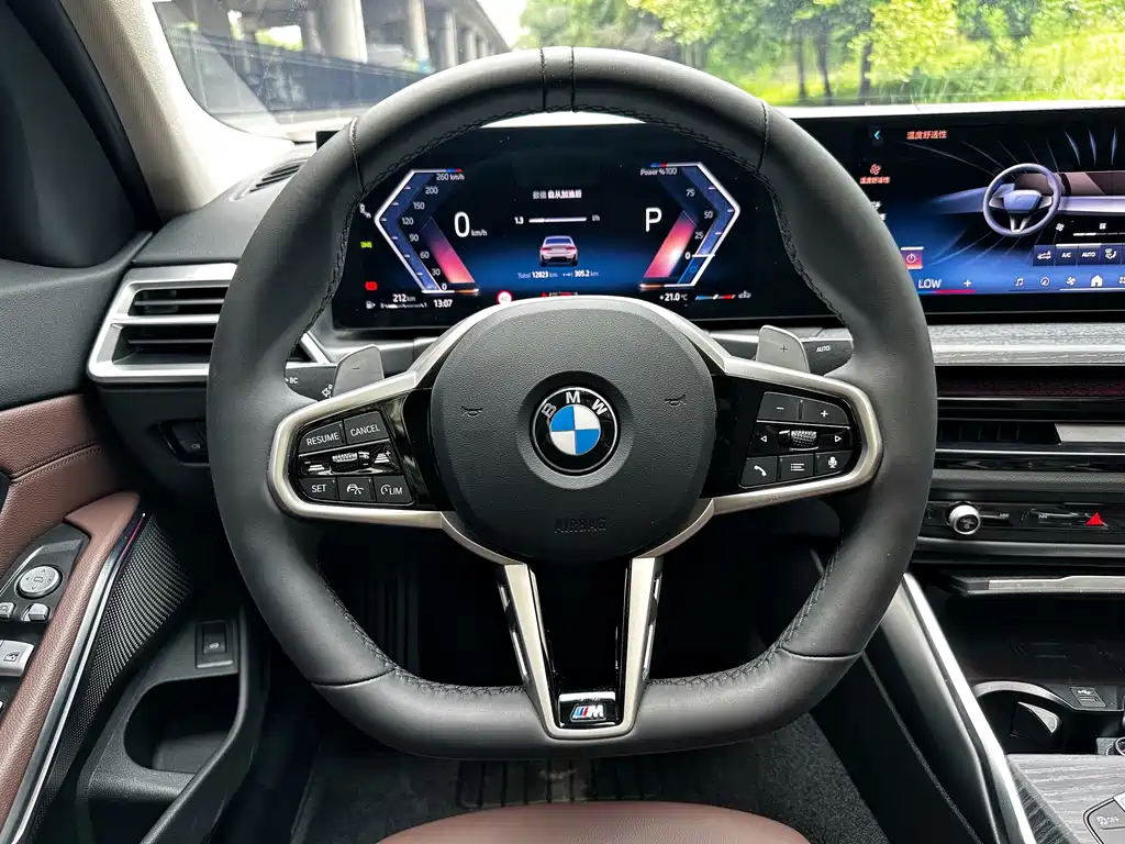 BMW 3 Series 2025 — фото 14
