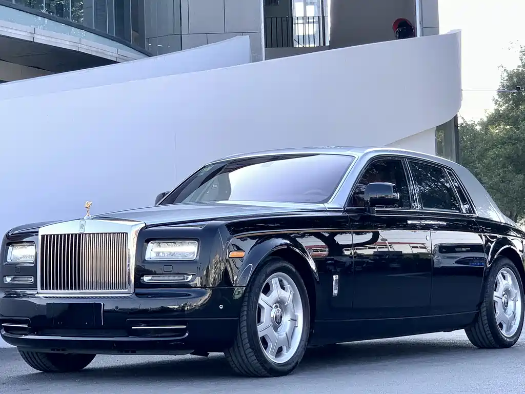 Rolls-Royce Phantom 2013 — фото 1